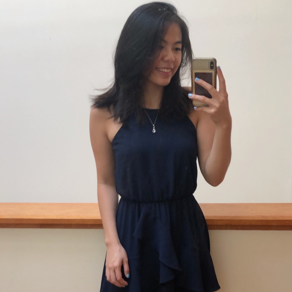 Meet your Posher, Queena